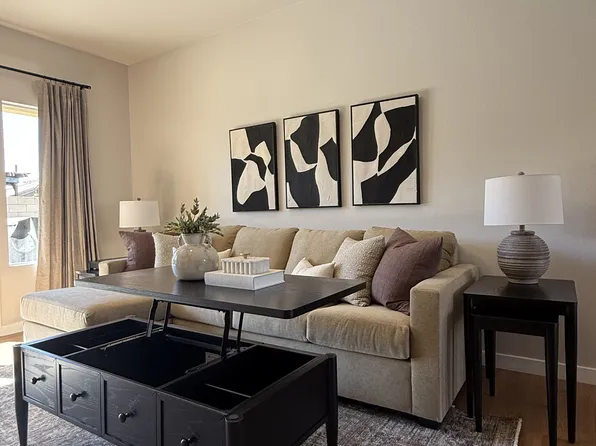 31343 Tulette Ln, Winchester, CA 92596