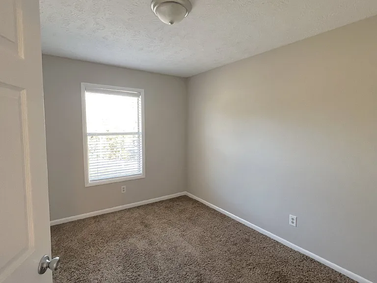 1018 Wood Creek Dr #9 — Photo 9