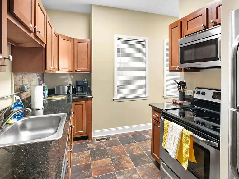 2904 Bridge Ave #4 — Photo 5