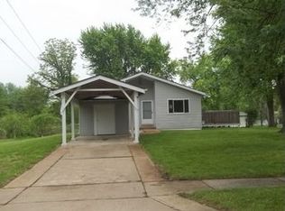 600 Ledyard Dr, Florissant, MO