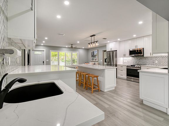 5th image of 400 Tequesta Drive