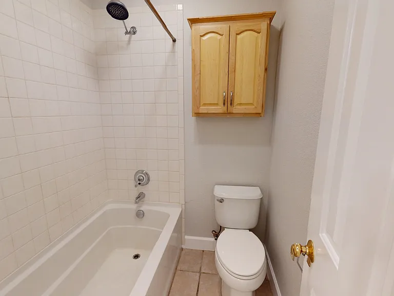 1610 Ames Ct #1 — Photo 5