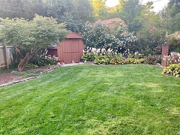4th image of 3211 Lenox Dr