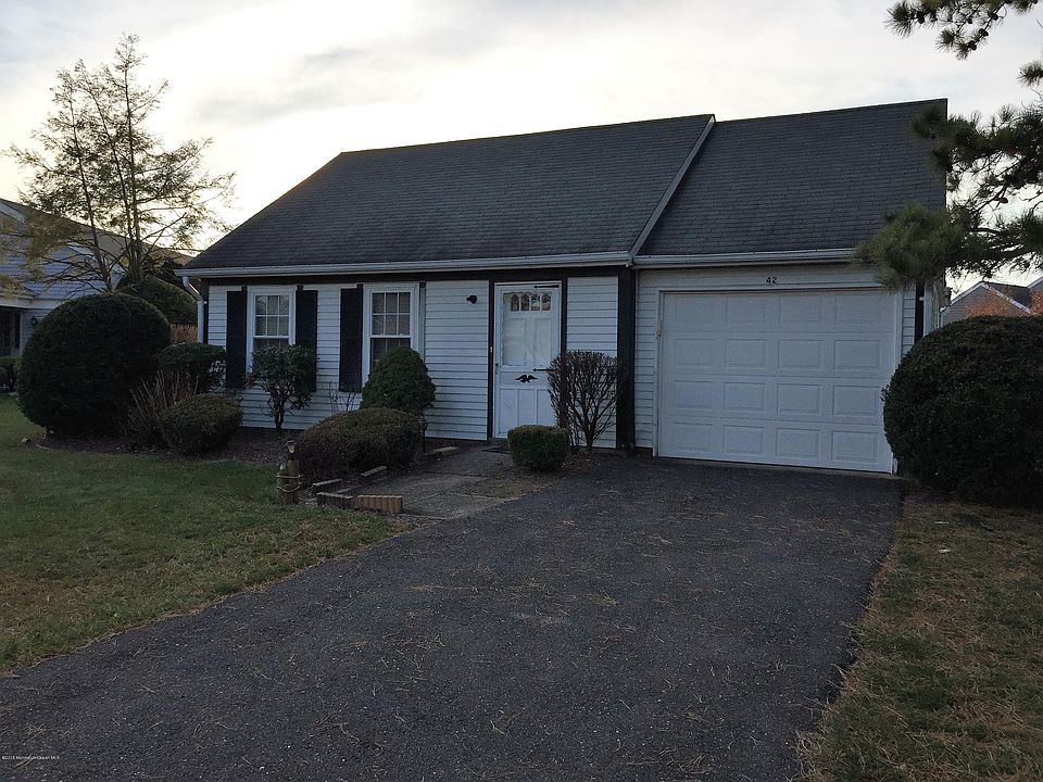 1st image of 42 Leighton Lane