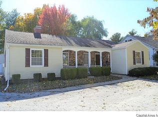 1831 Mound Rd, Jacksonville, IL 62650