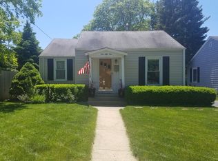 451 June Ter, Barrington, IL 60010