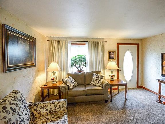 5th image of 14165 Torie Dr