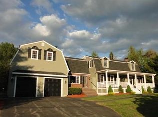 61 Farm Pond Rd, Dracut, MA 01826