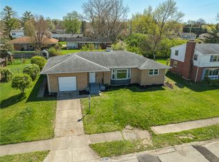 1708 S Brookhollow Dr, Springfield, OH