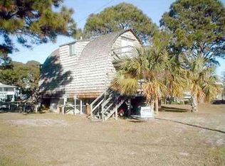 27 Carnival Ln, Alligator Pt, FL 32346