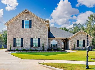 26061 Woodfield Dr, Athens, AL 35613