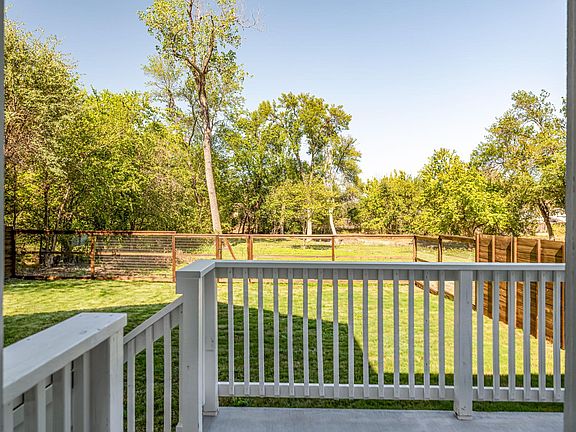 5th image of 300 W Mockingbird Ln #2