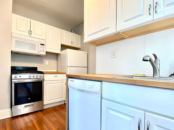 5th image of 3 Summit Ave #3
