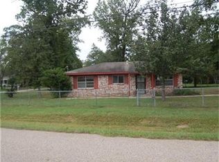 214 Pinewood Dr, Conroe, TX 77304