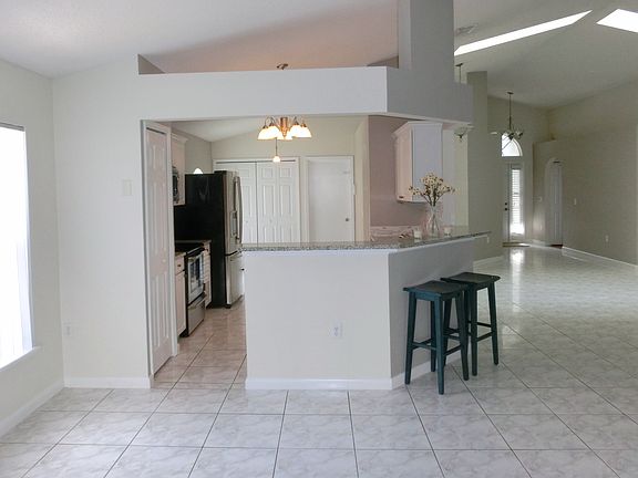 3rd image of 408 Woodbury Pines Cir