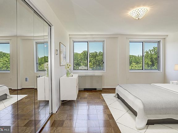 2nd image of 10201 Grosvenor Pl APT 1002