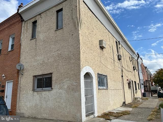 2nd image of 2141 S 5th St