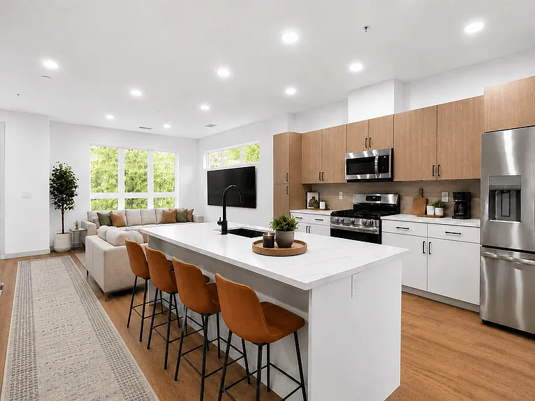 University Hills Townhomes — Photo 6