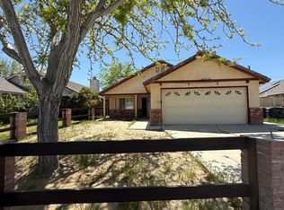 1322 W Avenue H9, Lancaster, CA 93534
