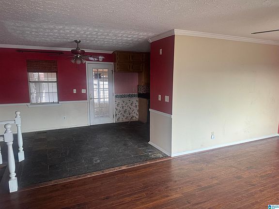 5th image of 2202 Southland Dr