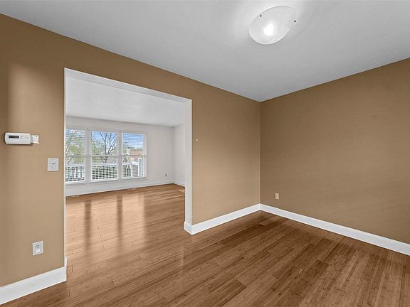5th image of 16830 Hickory Crest Dr