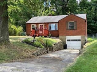 408 Lee Dr, Pittsburgh, PA 15235