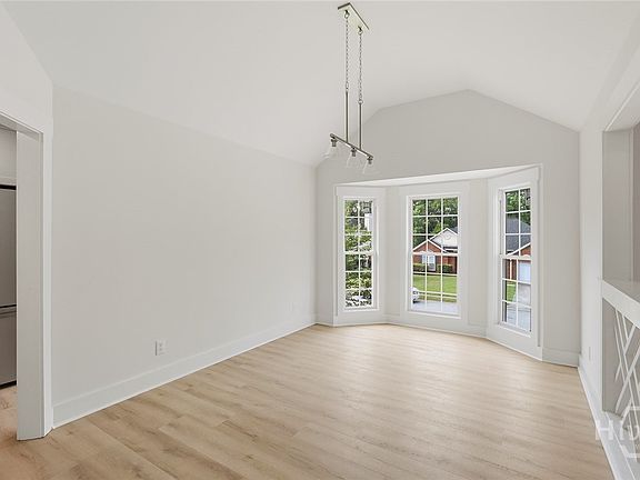 4th image of 6 Kingfisher Circle