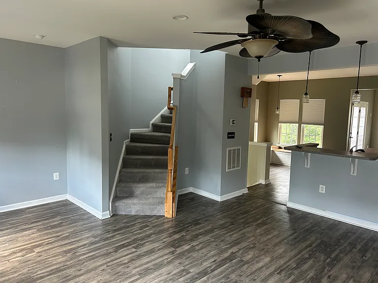 221 Woodstream Blvd — Photo 25