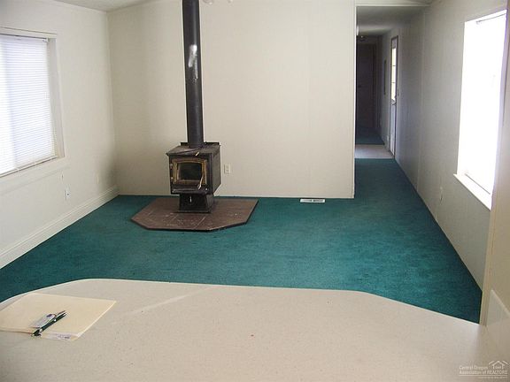 4th image of 650 NW Harwood St Unit 2