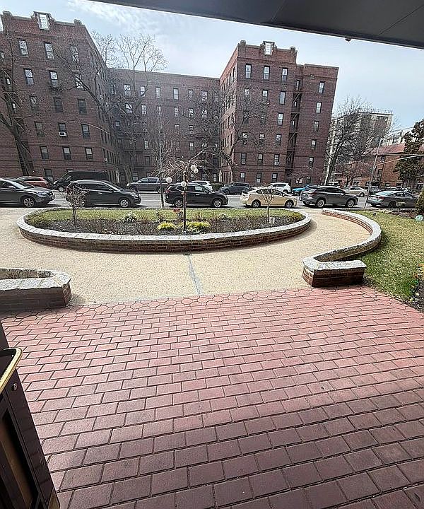 1st image of 6433 99th St APT 5S