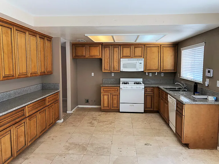 12507 Sunbird Ln — Photo 5