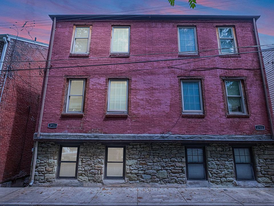 1st image of 1721-1723 Edwards Way