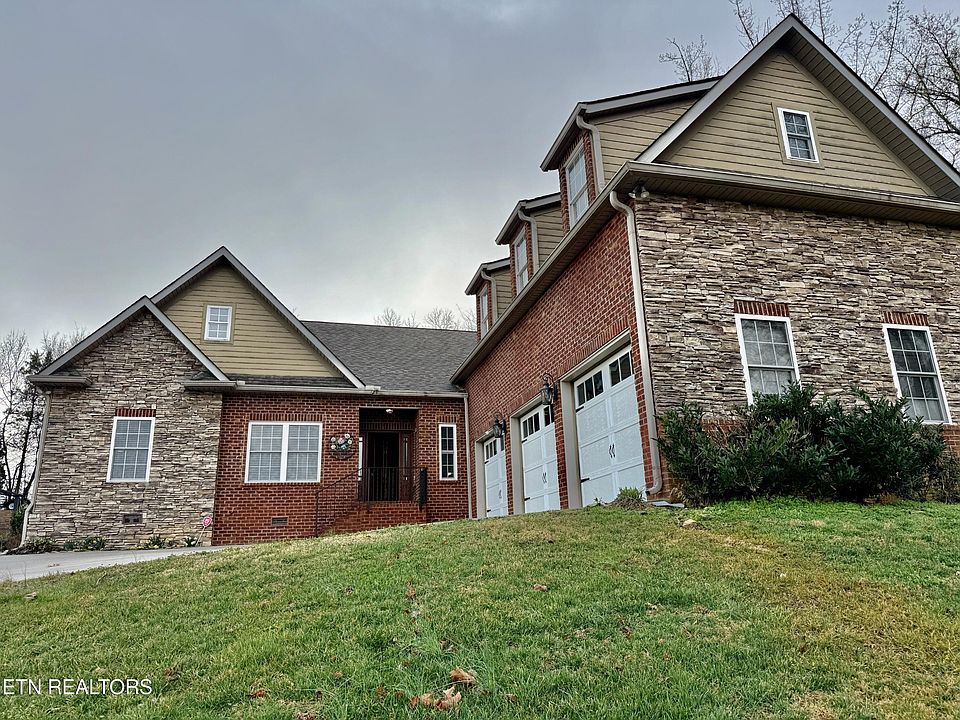 1st image of 6708 Worthington Ln