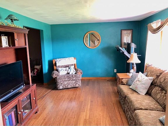 2nd image of 188 Pleasant View Dr