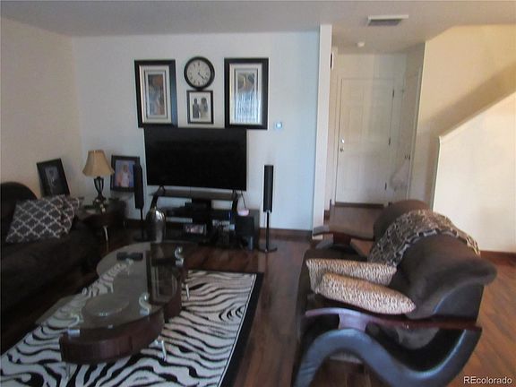 4th image of 565 Alton Way Unit D