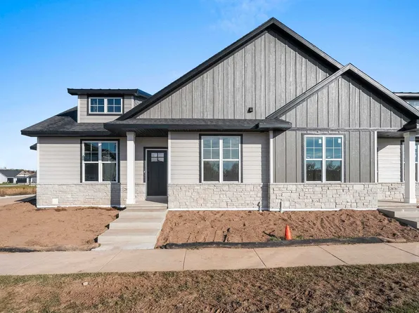2882 Howard Cmns, Howard, WI 54313