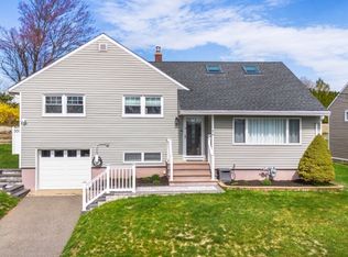 24 Lennon Pl, Clifton City, NJ 07013