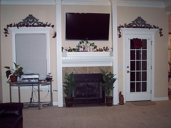 2nd image of 1407 N Latisha Ln