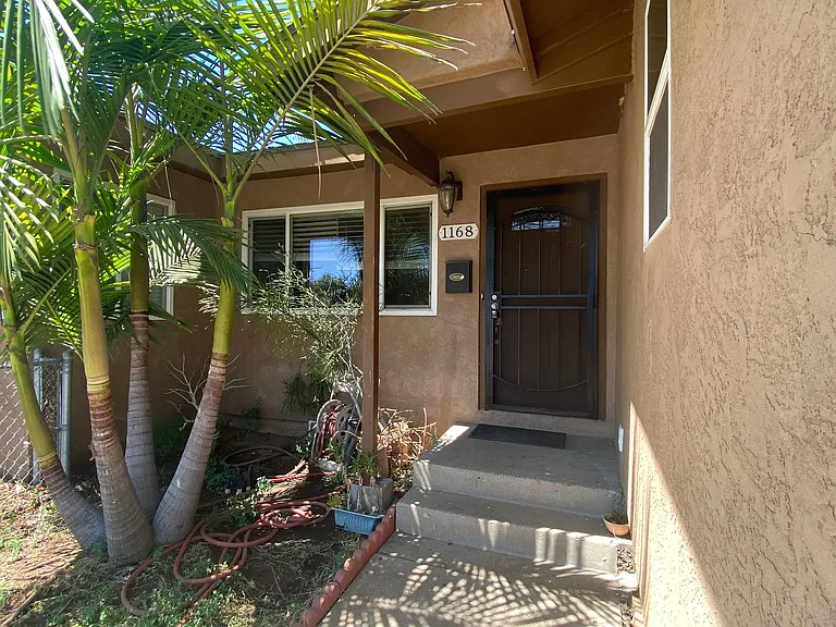 1168 E Lexington Ave — Photo 2