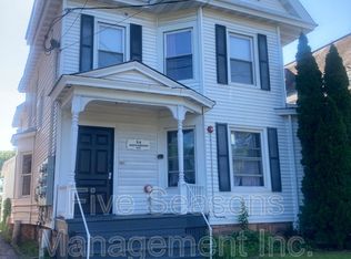 94 N Winooski Ave APT 3, Burlington, VT 05401