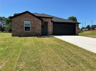 1675 Ridgeview Dr, Springdale, AR 72764