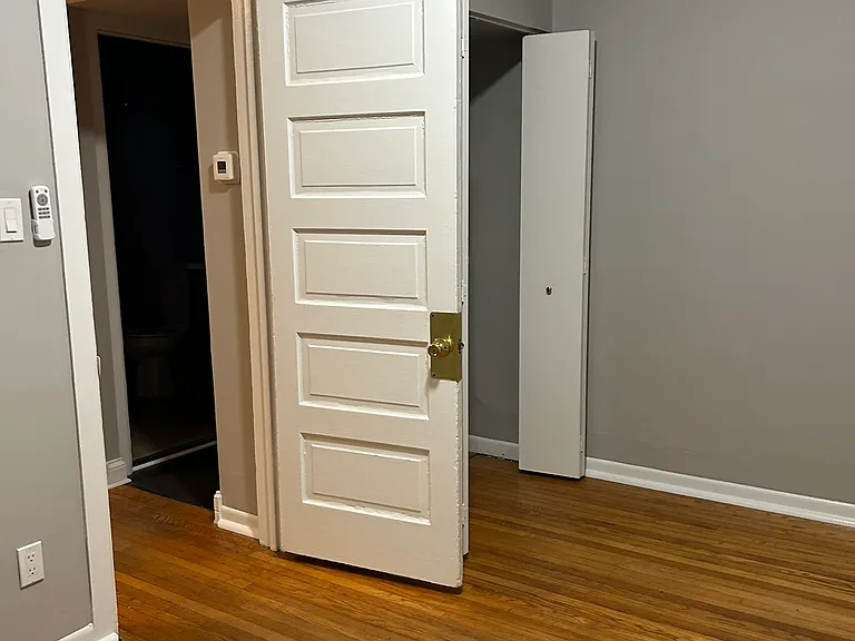 2101 W Montrose Ave #2 — Photo 23