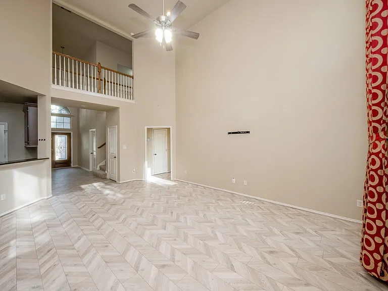 4019 Windmill Creek Dr — Photo 7