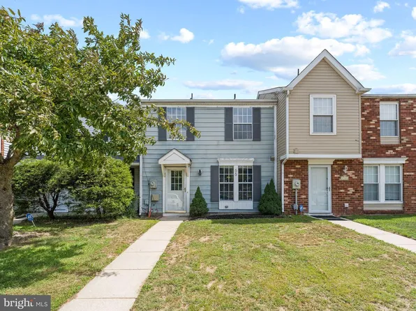 55 Victoria Manor Ct, Sicklerville, NJ 08081