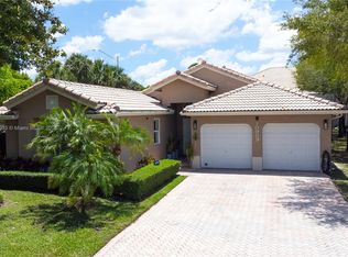 10989 NW 73rd Ter, Doral, FL 33178