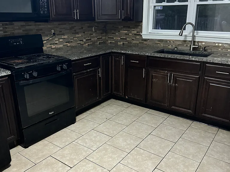 408 Evergreen Rd — Photo 6