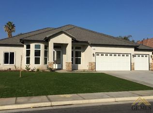 7505 Heirloom Rose St, Bakersfield, CA 93313