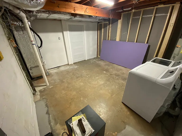 2409 Wakefield Rd — Photo 35