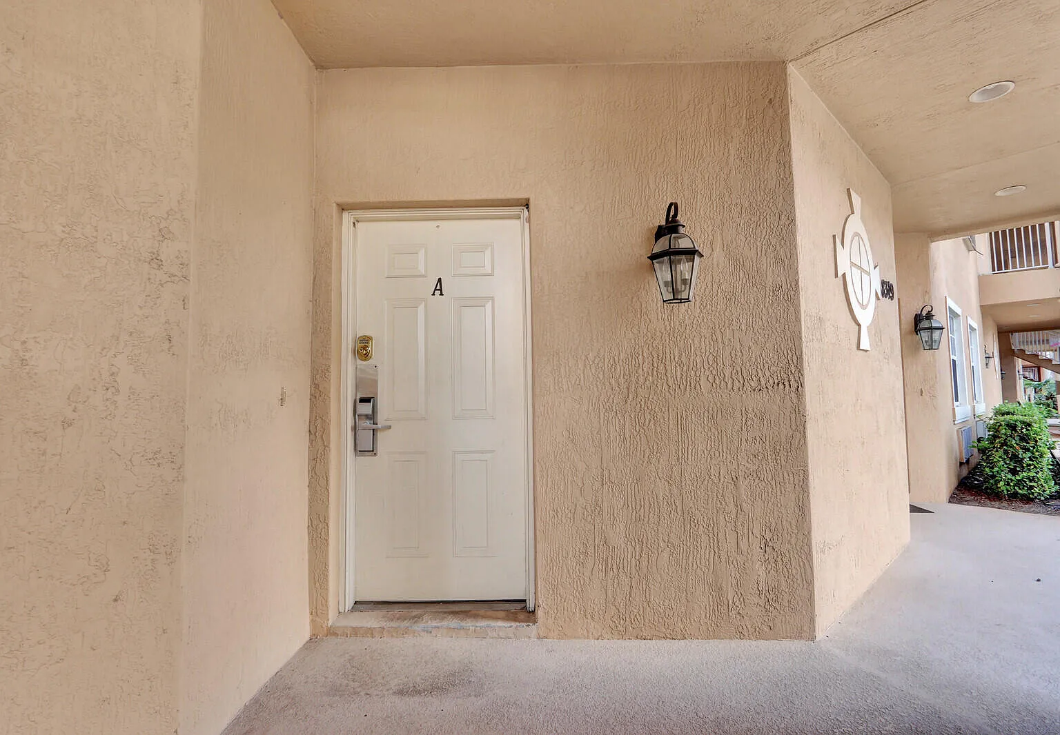 8319 Mulligan Cir — Photo 2