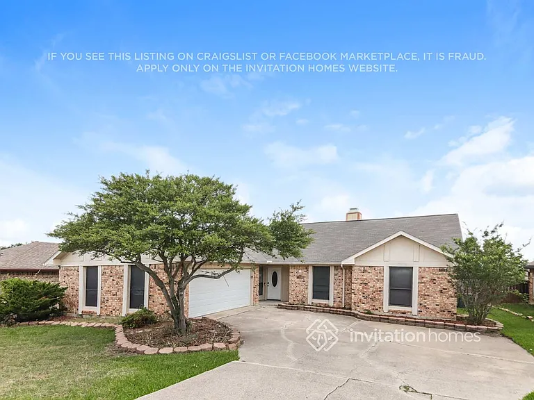 1717 Brighton Dr — Photo 3